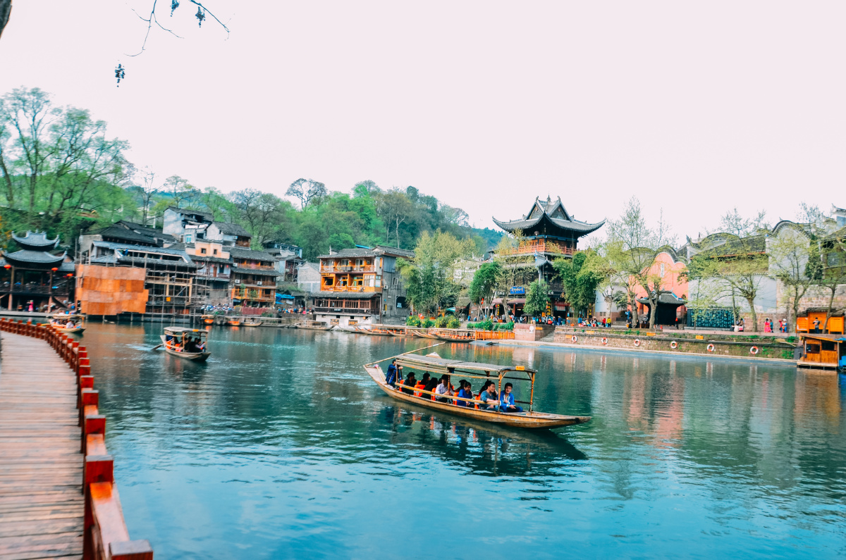 湖南致敬，领导与同胞的深情汇聚