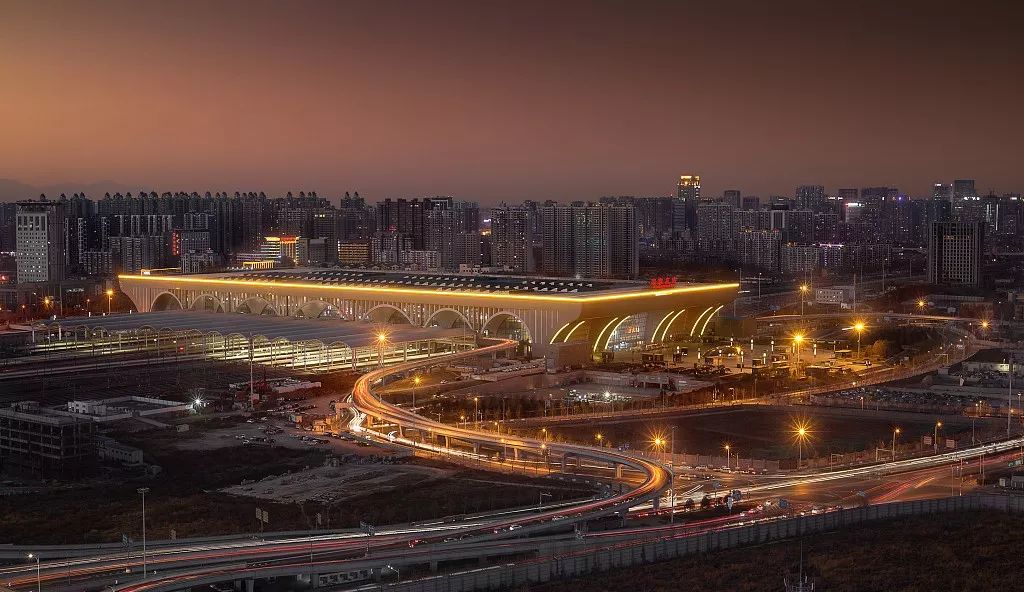 石家庄，历史与现代交织的璀璨夜景之城